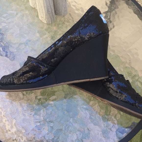 Toms Black Sequin Wedges - Picture 7 of 8